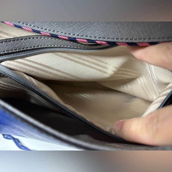 Brooks Brothers Italian Leather 2 way Bag - Picture 4 of 11